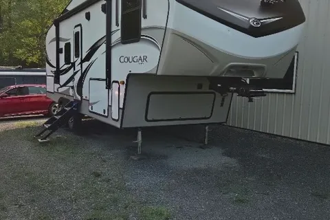 Keystone 25res Fifth wheel