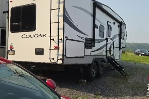 Keystone 25res Fifth wheel