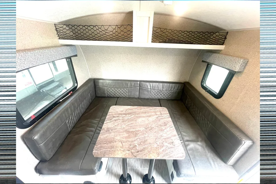 Julia's GeoPro 16BH SUV Towable