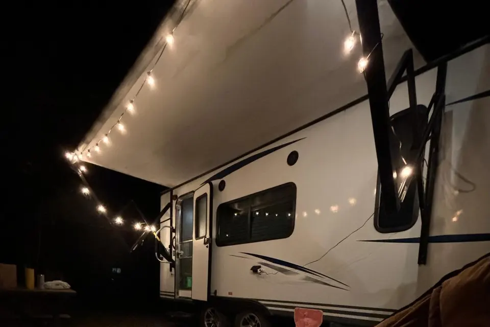 Robert's Gulf Stream king sport Travel Trailer