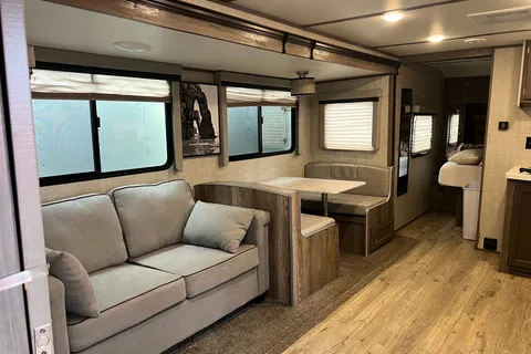 Dave's Gulf Stream Envision Travel Trailer