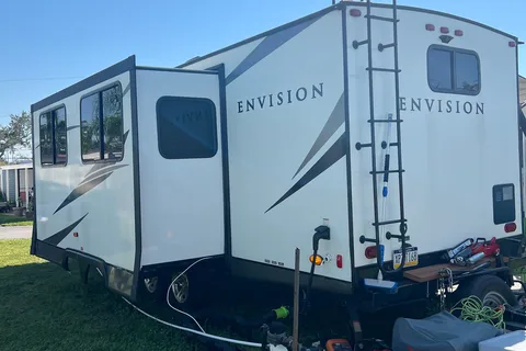 Dave's Gulf Stream Envision Travel Trailer