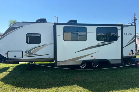 Dave's Gulf Stream Envision Travel Trailer