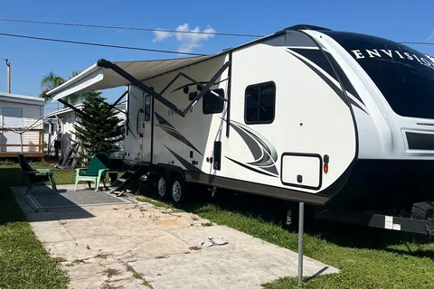 Dave's Gulf Stream Envision Travel Trailer