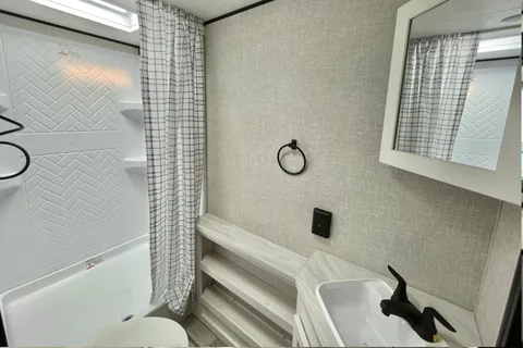 BRAND NEW 2024 Jayco Jay Flight Travel Trailer
