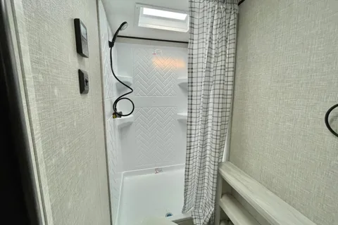 BRAND NEW 2024 Jayco Jay Flight Travel Trailer