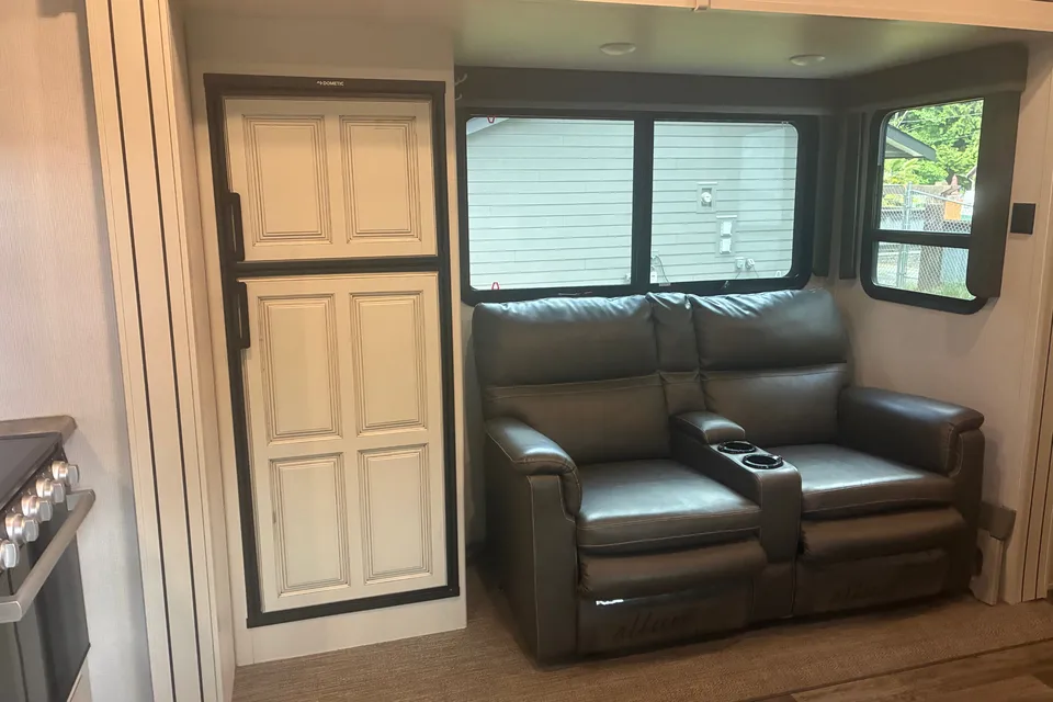 Keystone Cougar Fifth Wheel