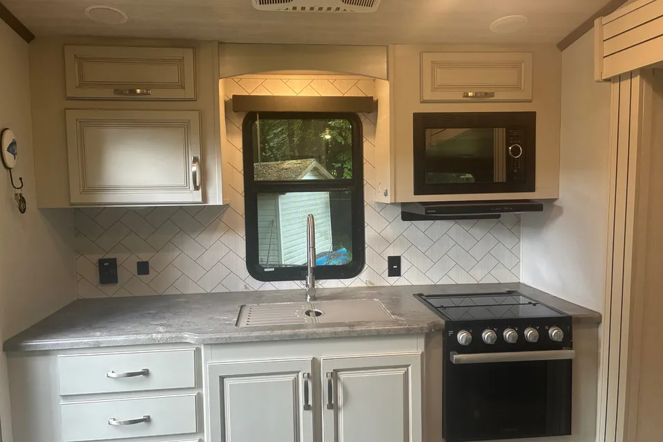 Keystone Cougar Fifth Wheel