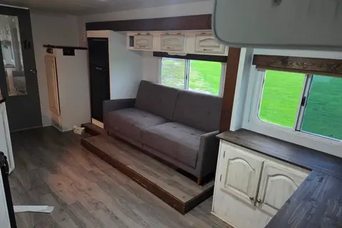Anthony's Northwood Manufacturing Arctic Fox Travel Trailer