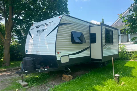 Strykers Keystone Hideout Travel Trailer