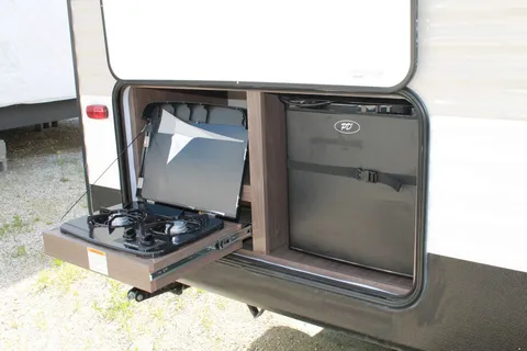 Strykers Keystone Hideout Travel Trailer