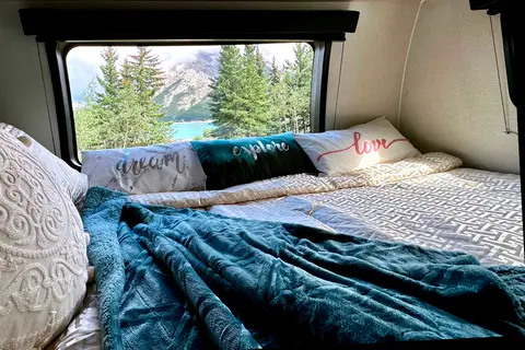 Rocky’s RV + 🛜 Starlink (optional). OFFGRID Travel Trailer