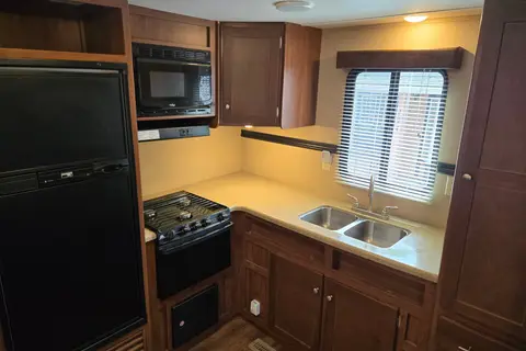 Dutchmen Aspen Trail Travel Trailer