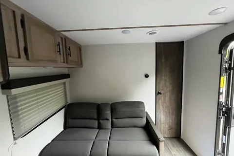 Ben's Grand River 26BH Travel Trailer
