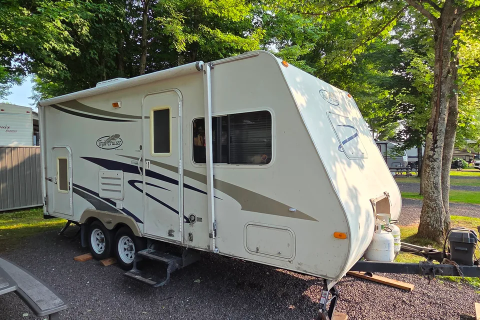 Daniel page's R-Vision Trail-cruiser Travel Trailer