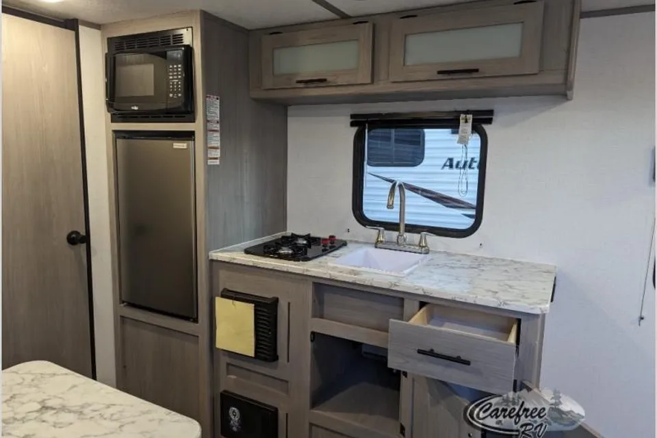 Carefree's Dutchmen Aspen Trail Mini 17RB Travel Trailer