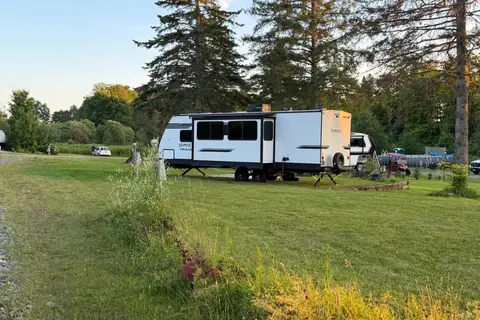 Devan's  Sunset trail 27bhs Travel Trailer