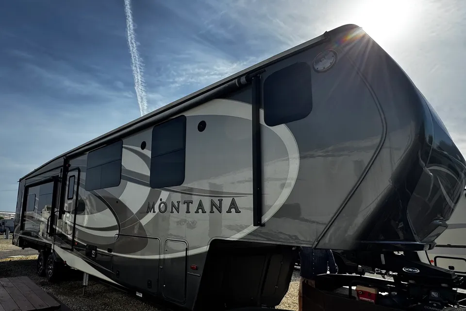 Keystone Montana Fifth Wheel
