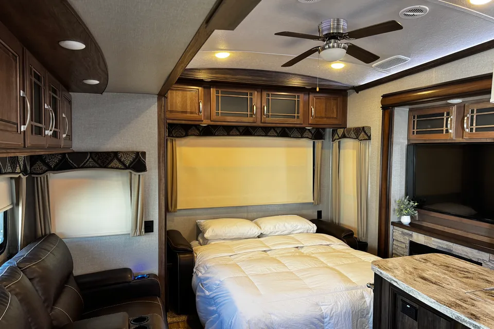 Keystone Montana Fifth Wheel