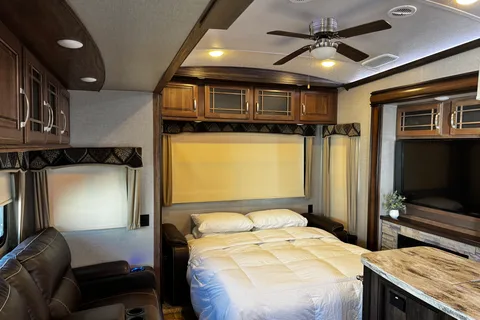 Keystone Montana Fifth Wheel
