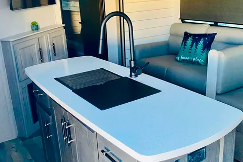 Luxury 2025 Crossroads Sunset Trail 331BH Travel Trailer