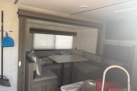 Gary's Gulf Stream 24RLS Travel Trailer