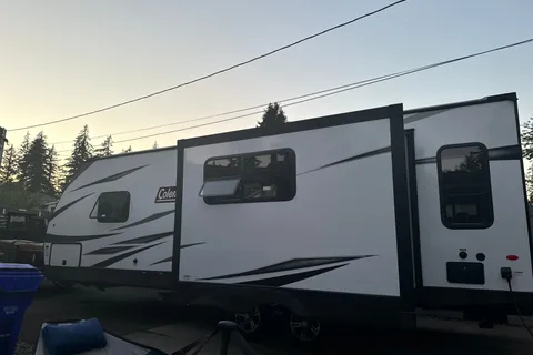 Keshia's Coleman 2515 RL ultra lite Travel Trailer