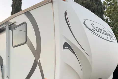 Spacious 5th Wheel with Incredible Bunkroom Floorplan!