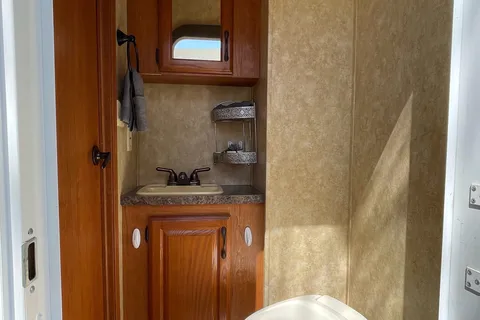 Spacious 5th Wheel with Incredible Bunkroom Floorplan!