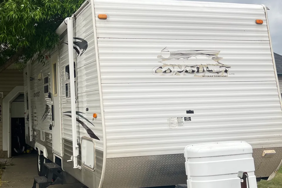 Kristina's Gulf Stream Conquest Travel Trailer