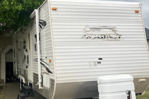 Kristina's Gulf Stream Conquest Travel Trailer