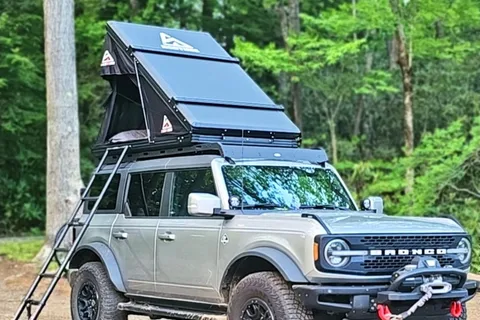 Kiril's other Bronco Overland 2022 Truck Camper