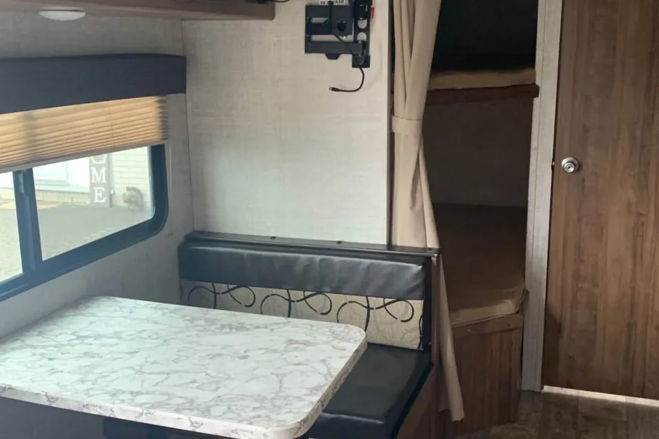 Summer Fun! Grand River 25Bh Travel Trailer