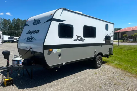 Austin's Jayco Jayflite SLX 174BH Travel Trailer