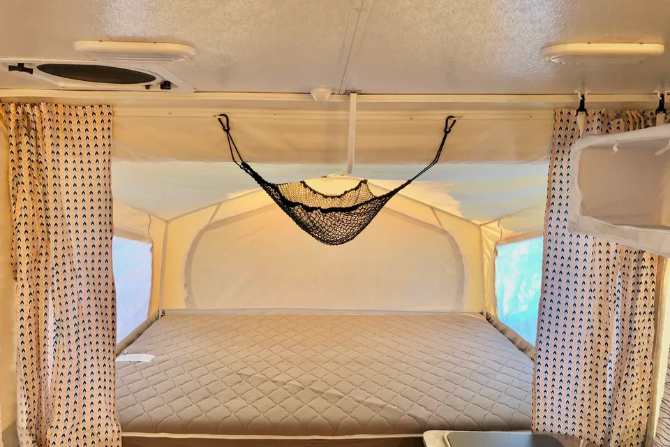 Rockwood Premier 2716G