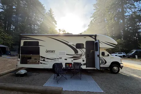 Adventure Ready Entegra | Outdoor Kitchen & TV