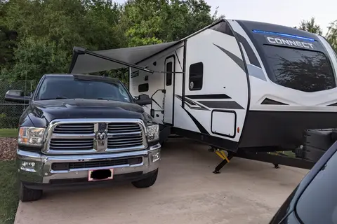 Isna's KZ C241RLK Travel Trailer