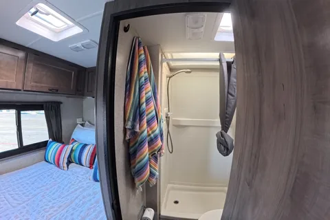 Cliff - Your California Getaway | Fully Stocked Kitchen & Camping