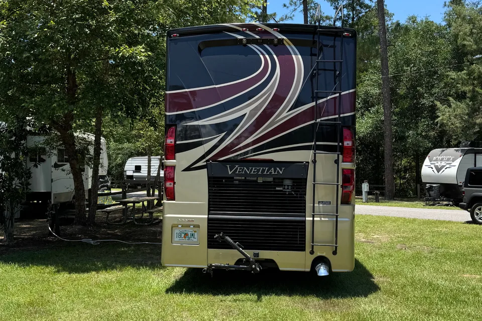Joel's Thor Motor Coach 2017 Venetian Class A Motor coach Class A