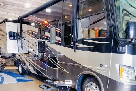  Thor Motor Coach Challenger Class A 36