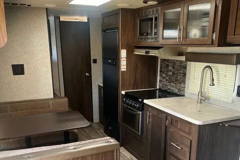 Forest River-patriot edition - BUNKHOUSE- travel trailer