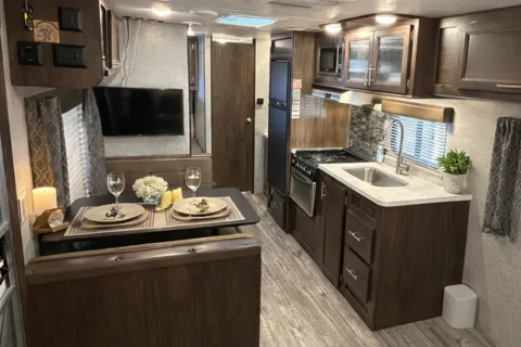 Forest River-patriot edition - BUNKHOUSE- travel trailer