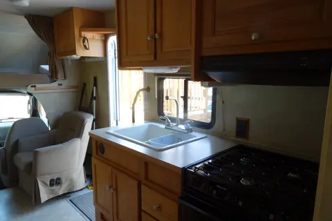 Sud-Ouest Winnebago chalet Classe C 25'