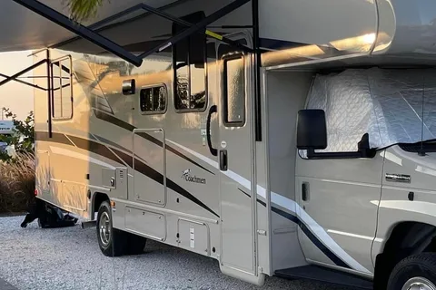 DAVID's Coachmen leprechaun 31.9 MB premier Class C