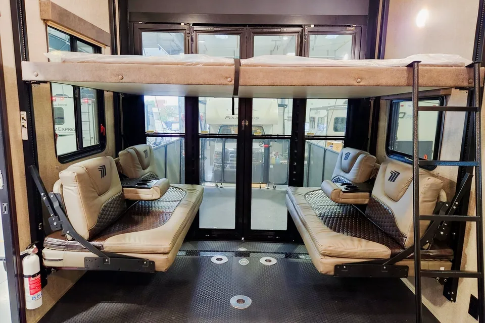 Jeramy's Grand Design Momentum 350 G Fifth Wheel
