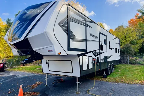 Jeramy's Grand Design Momentum 350 G Fifth Wheel