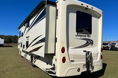 Ian's Jayco Precept 29V Class A