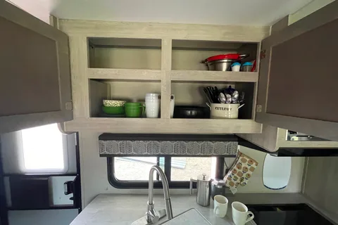 Farmer's Catalina Travel Trailer
