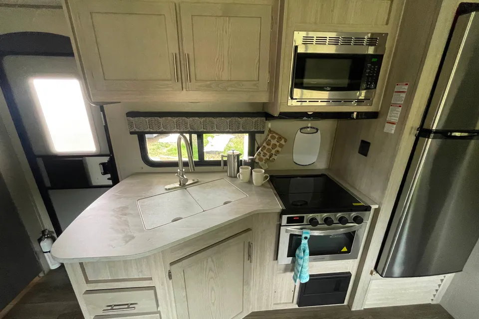 Farmer's Catalina Travel Trailer