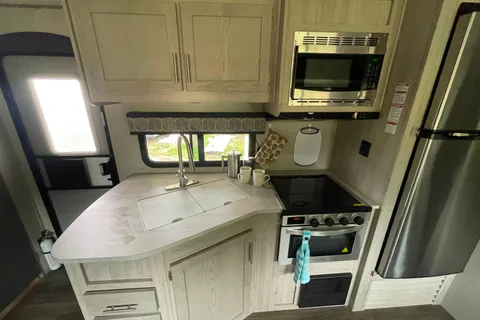 Farmer's Catalina Travel Trailer